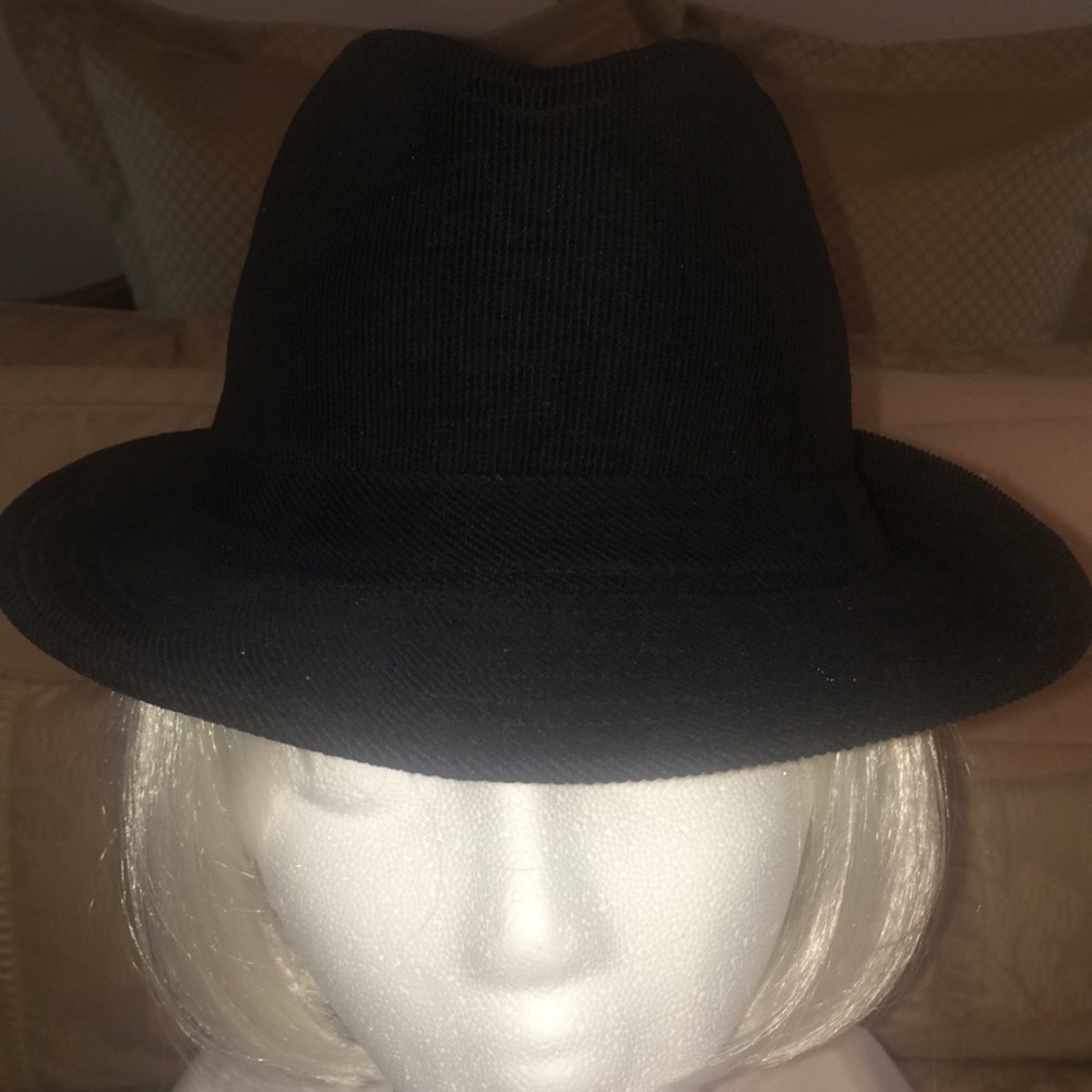 David & Young Black Fidora Hat